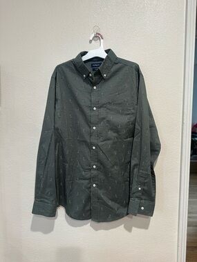 croft & barrow Men's Dark Green Button-Down Shirt with Small Print